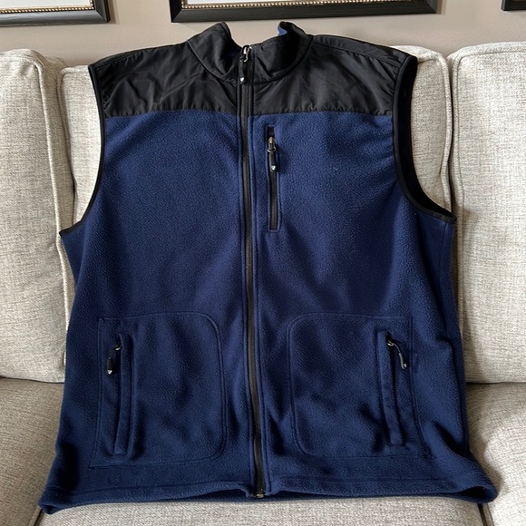 Cremieux Club 38 Performance blue/black vest.  Size XL - Picture 1 of 6